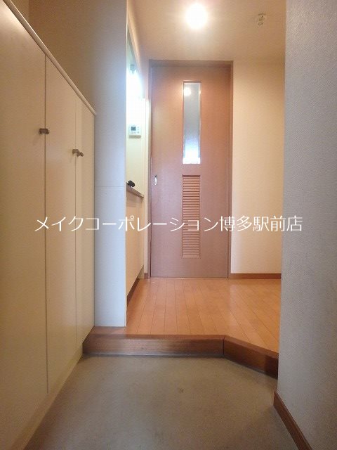 アミティエ美野島 玄関