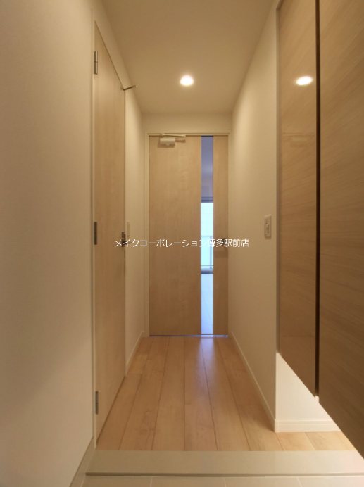 エンクレストパサージュ博多  玄関