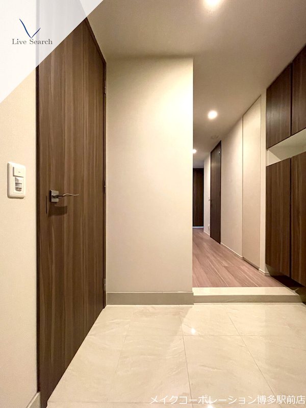 ザ・パークハウス福岡タワーズWEST 玄関