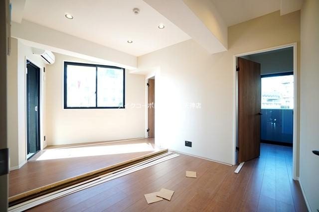 ロビー Fratres TAKESHITAEKIMAE その他1