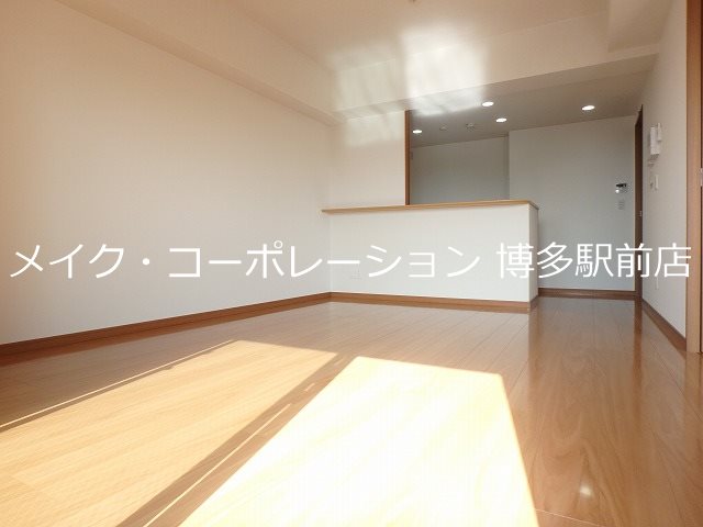 リビング THYME リビング