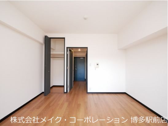 ピュアドームグランディー博多   リビング