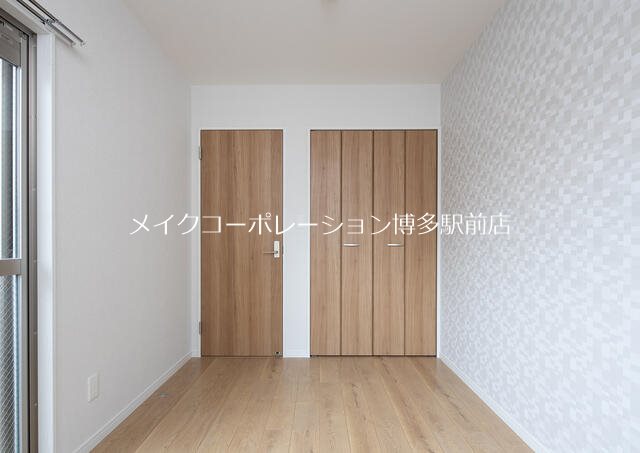 ロイズ大橋駅前 ベッドルーム