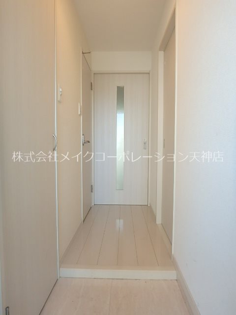 写真は反転タイプとなります。 ウィステリア桜坂ヒルズ 玄関