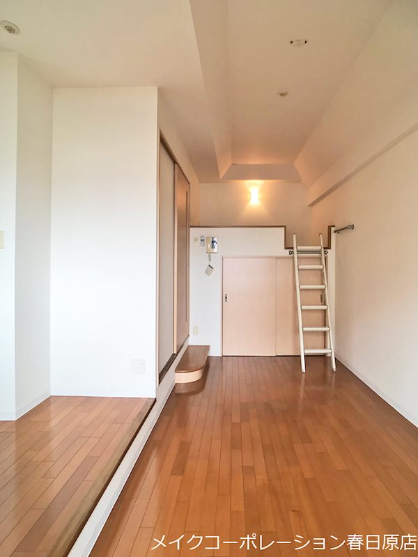 写真は同型タイプ ソフィア高宮A棟 リビング