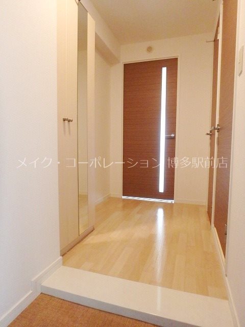 玄関 ピュア博多駅南壱番館 玄関