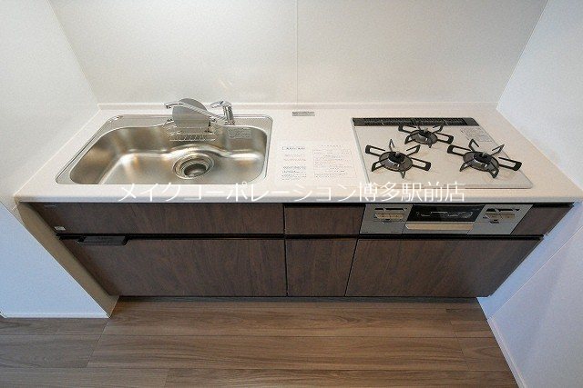 エンクレスト博多駅南GRACE キッチン