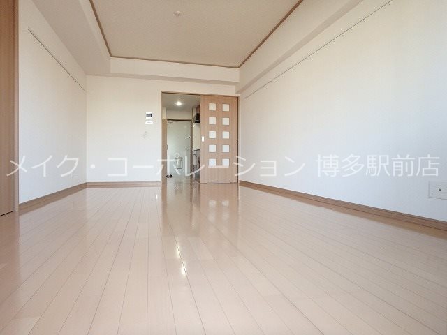 ※別部屋写真参考 ロイヤル博多駅前 リビング