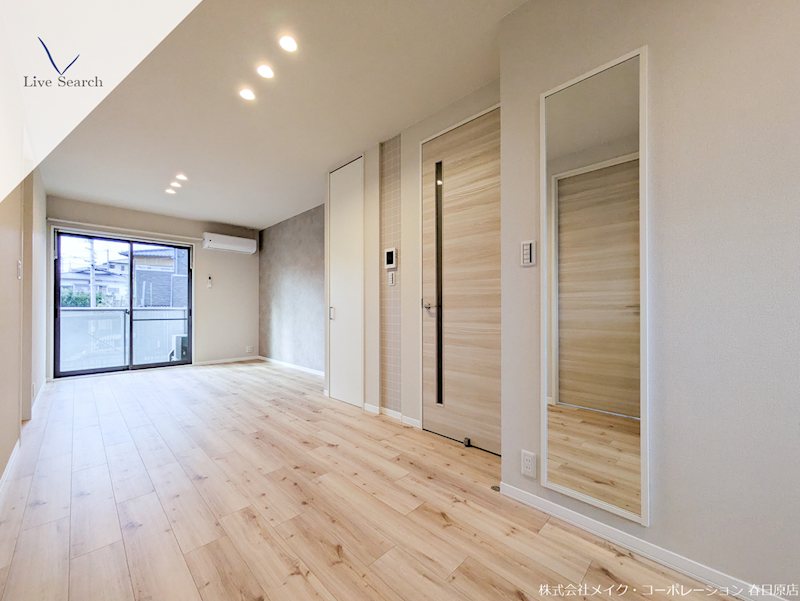 リビング フォーレストⅡ B棟 リビング