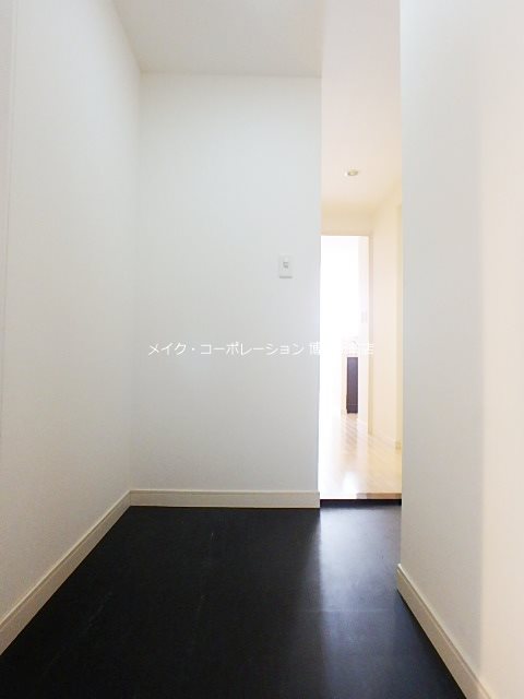 ラクレイス西新レジデンシャルタワー 玄関
