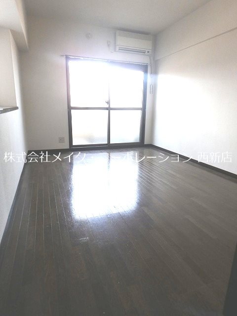 リビング ロマネスク西新第5 リビング