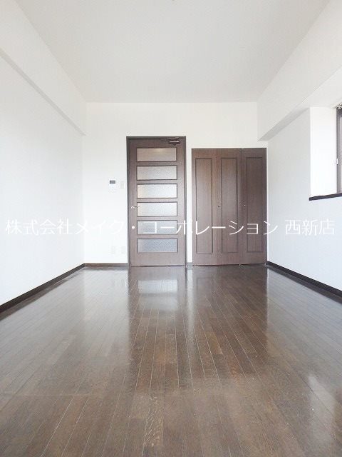 ベッドルーム ロマネスク西新第5 ベッドルーム