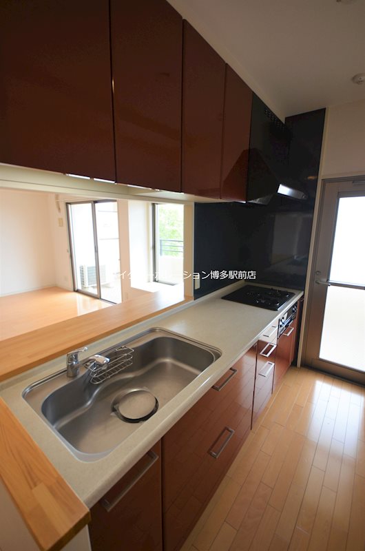 ファーネスト博多パークサイド キッチン