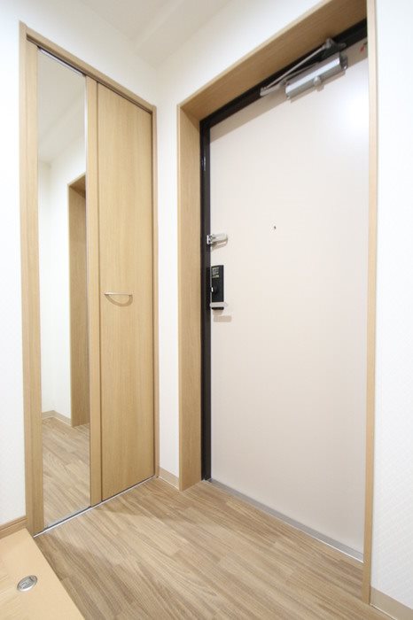 フォレストドルフ天神 玄関