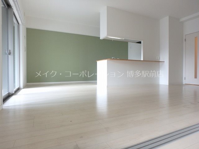 リビング RUSSIE博多駅 リビング