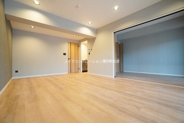 SHOTRES　HIRAO リビング