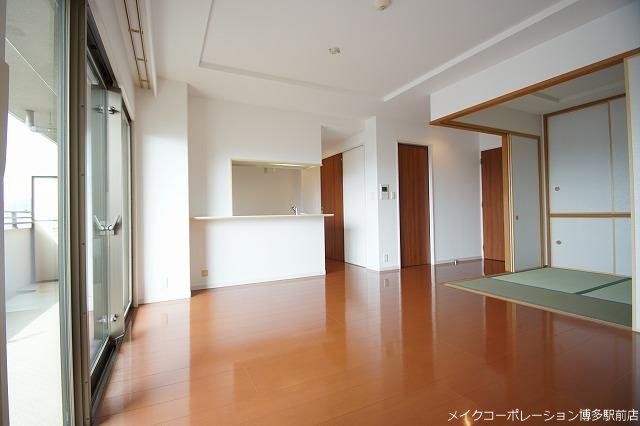 リビング サーパスシティ野間大池公園 リビング