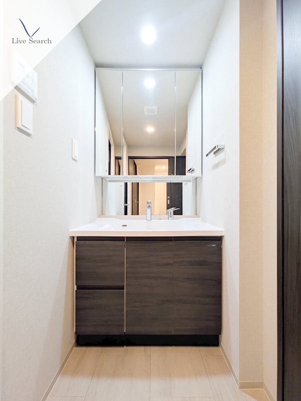 洗面所 S-RESIDENCE大手門awesome その他4