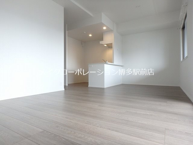 エンクレスト博多EAST PARK リビング