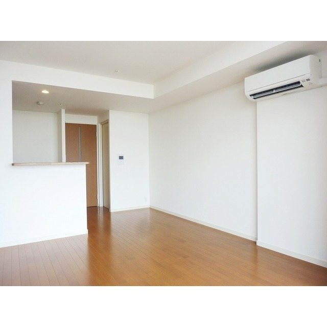 ラクレイス西新レジデンシャルタワー リビング