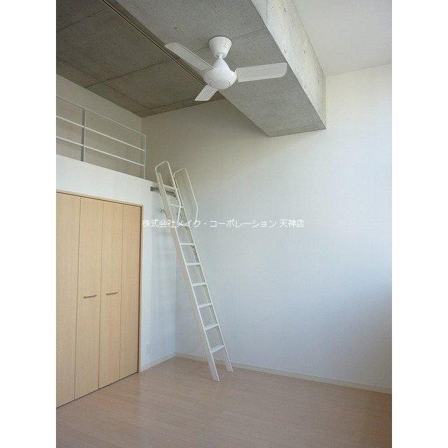 ラクレイス薬院 玄関