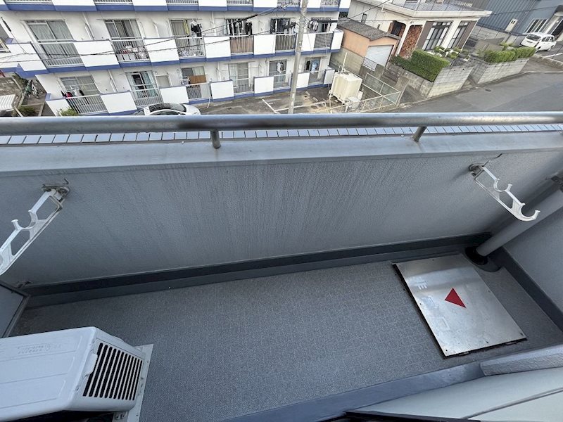 アトリエえのぐ箱 ベランダ