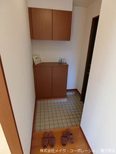 フローラルコートF棟 玄関