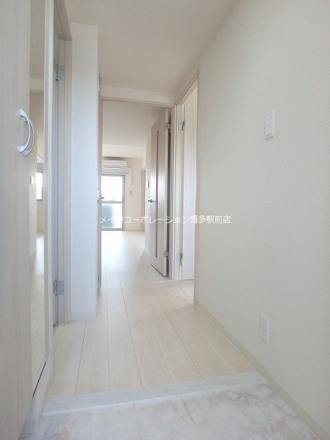 玄関 ファーストポイント東比恵 玄関