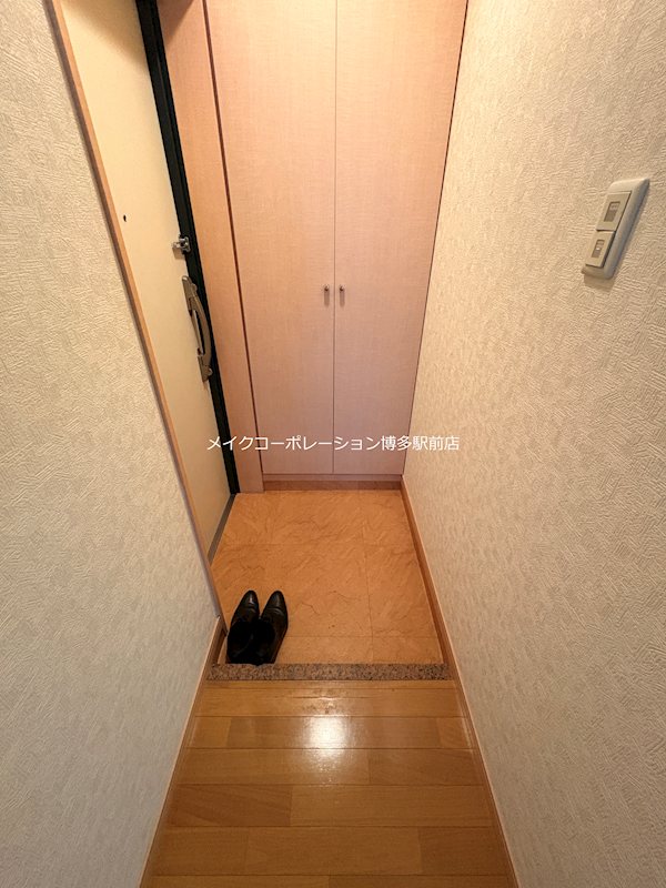 玄関 ラ・ペール・モリ 玄関