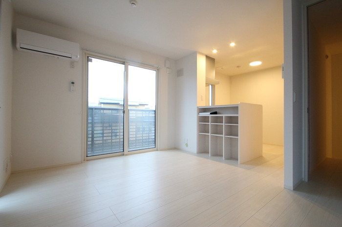 リビング ブラン惣利 リビング