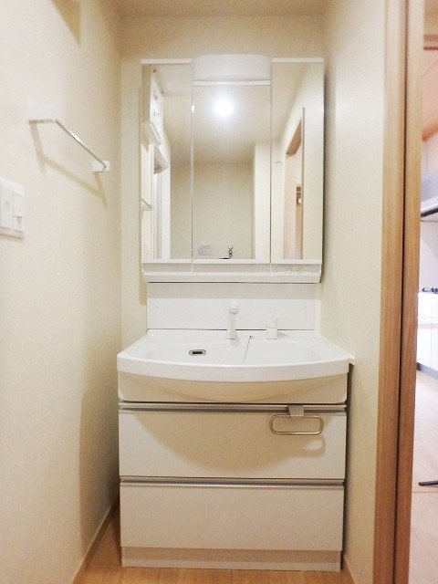 洗面所 エステート・モア・天神マリーナ その他2