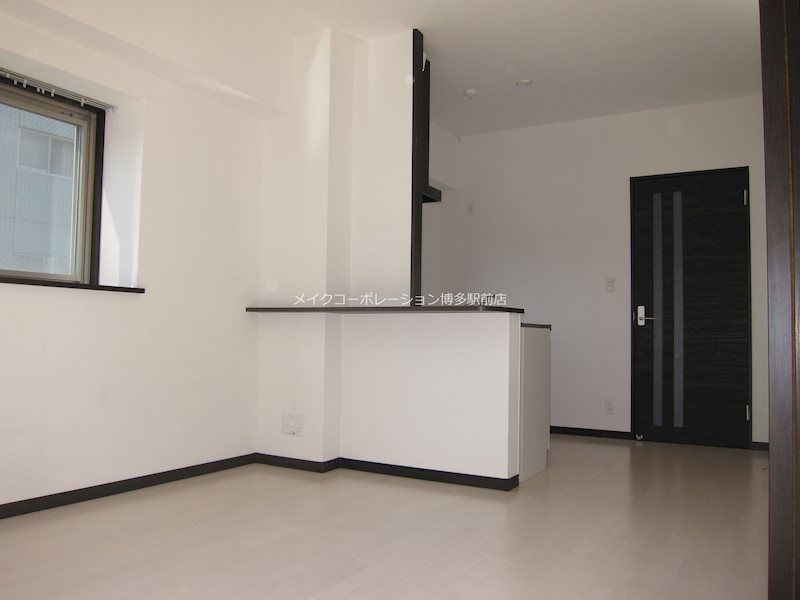 玄関 リラス博多 玄関