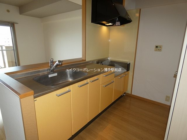 キッチン サン・ビオ空港通り キッチン