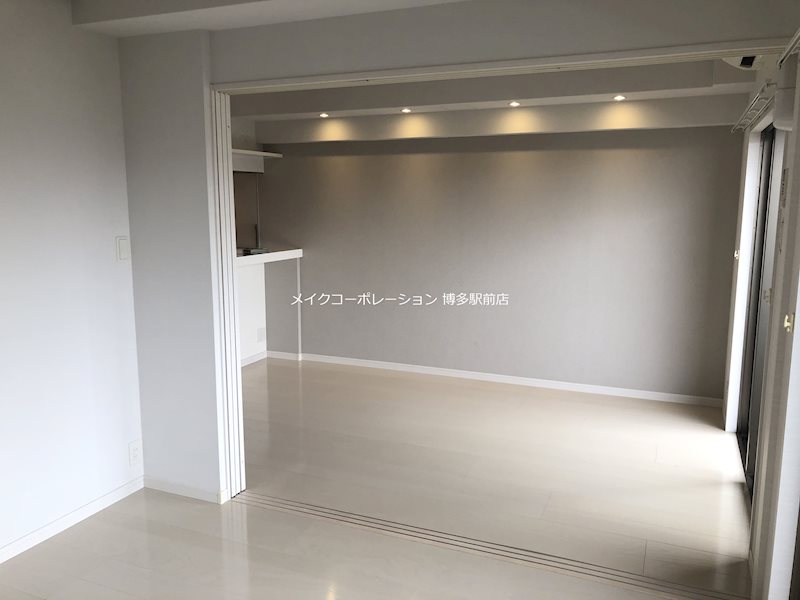 リビング ラファセアリービオ博多 リビング