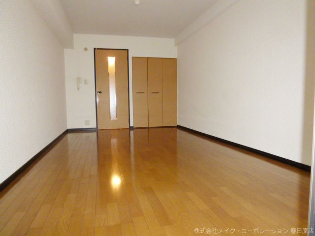 写真は同型タイプ ピュア春日公園 リビング