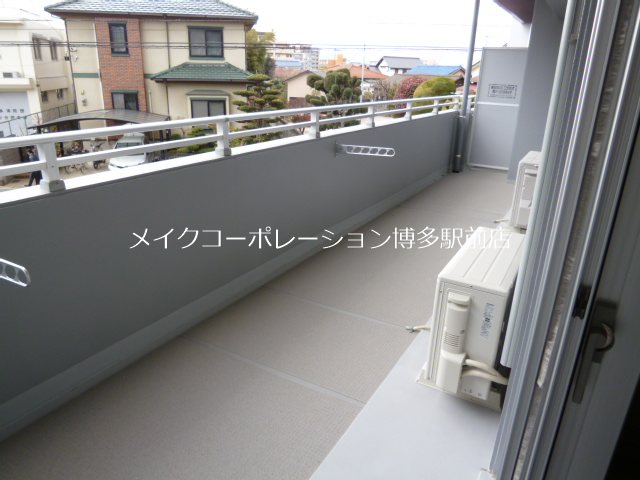 写真は同型タイプ アムシュトラーセ ベランダ