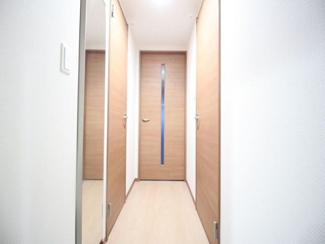 玄関 サンライズ今川 玄関