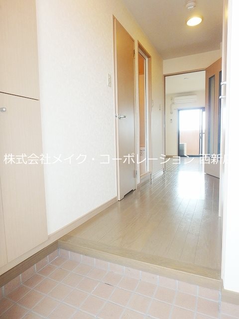 テラ・ロッサ西新～ネット無料～ 玄関