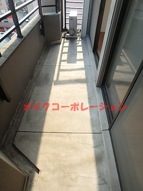 ティ・ファインズ平尾  ベランダ