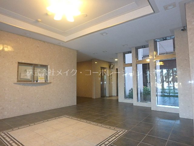 ロビー サヴォイグランデス その他2