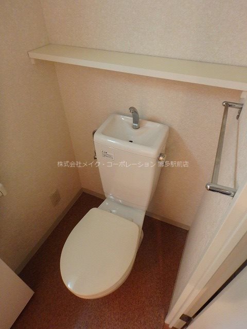 トイレ クレタ県庁前 その他3