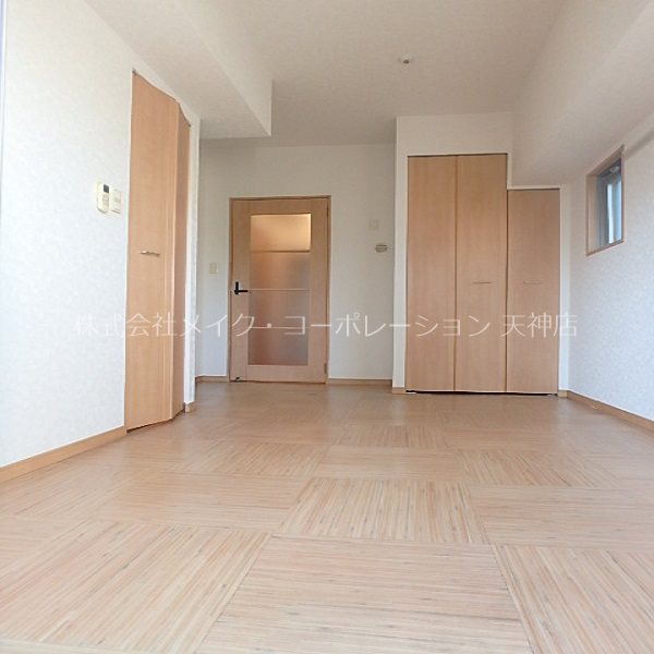 実際出窓は御座いません。 リード桜坂 リビング