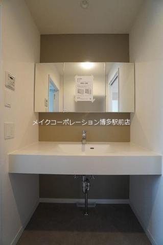 洗面所 ディー・ウイングタワー その他1