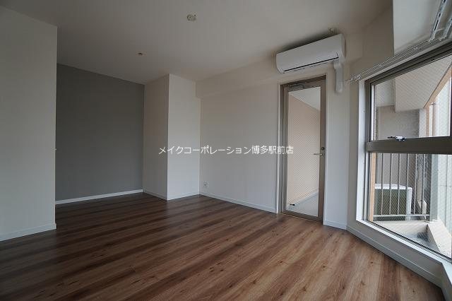 ベッドルーム ディー・ウイングタワー ベッドルーム