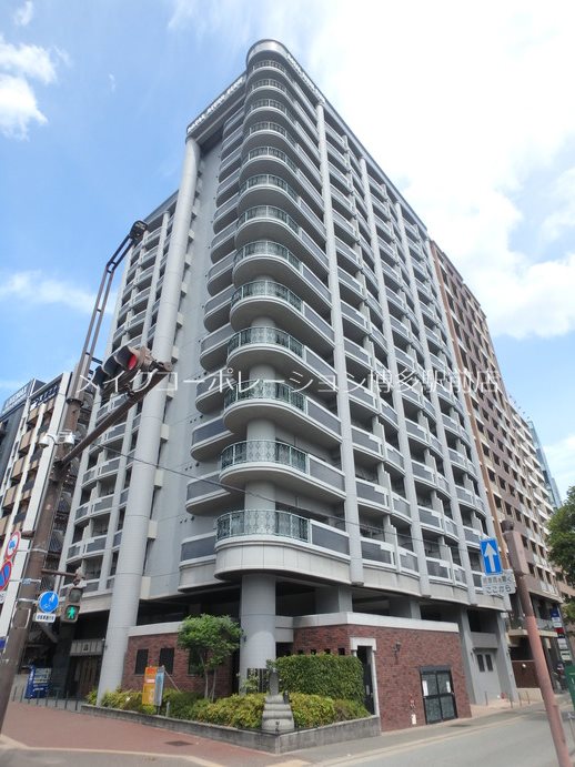 ロイヤルリバービュー 外観