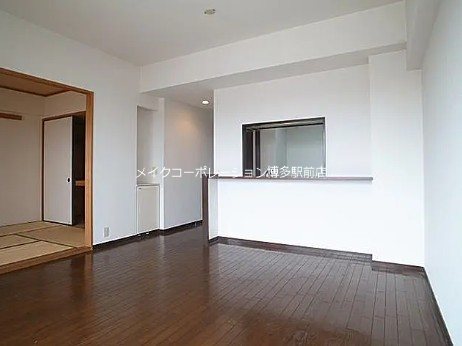 平尾駅前パークホームズ リビング