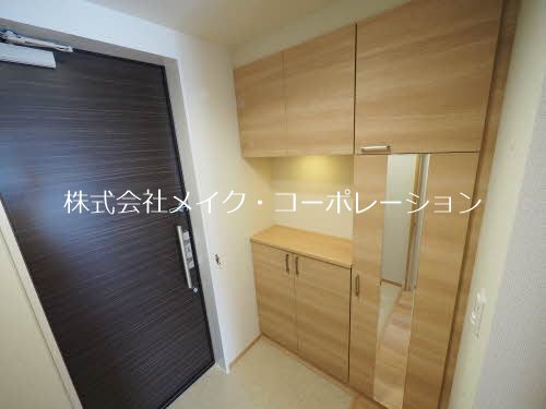 シャーメゾン今宿 玄関