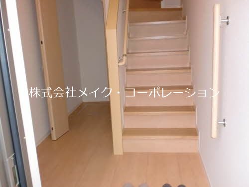 オーク学研都市駅南 玄関