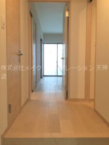 玄関 iN SHAPE港 玄関