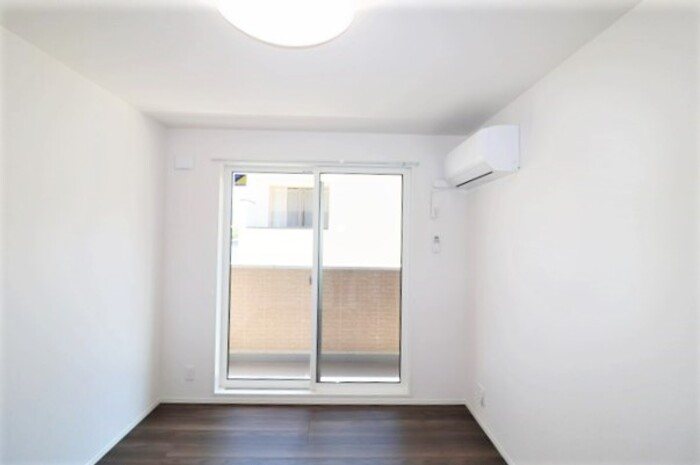 リトルノナチカ ベッドルーム